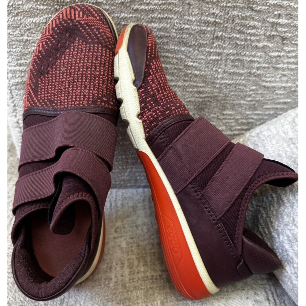 ECCO Women's Slip On Sneaker EU 38 US 7.5 Danish Design Soft Burgundy Laceless